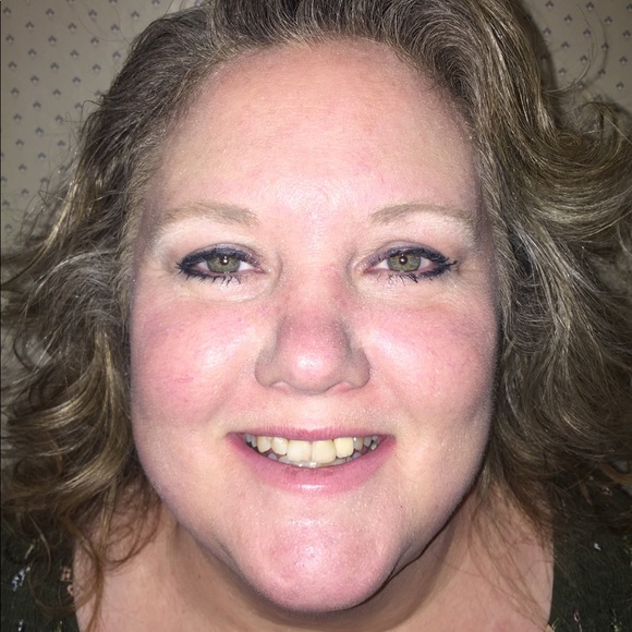 Meet your Posher, Rebecca. Confidence is here!! - Picture 7 of 7